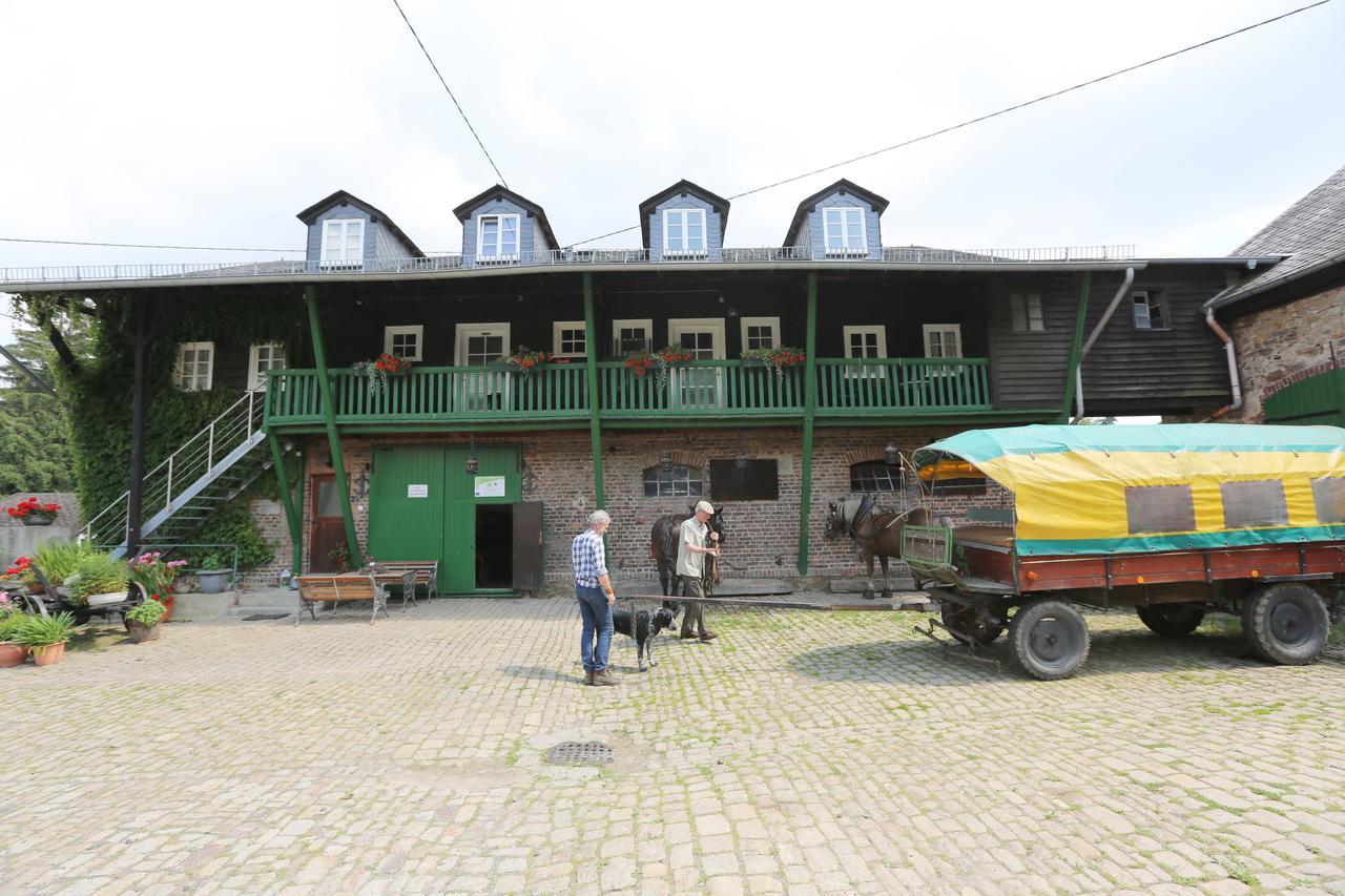 Landhotel Rueckerhof Welschneudorf Exterior photo